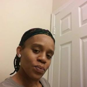 Meet your Posher, Kendra